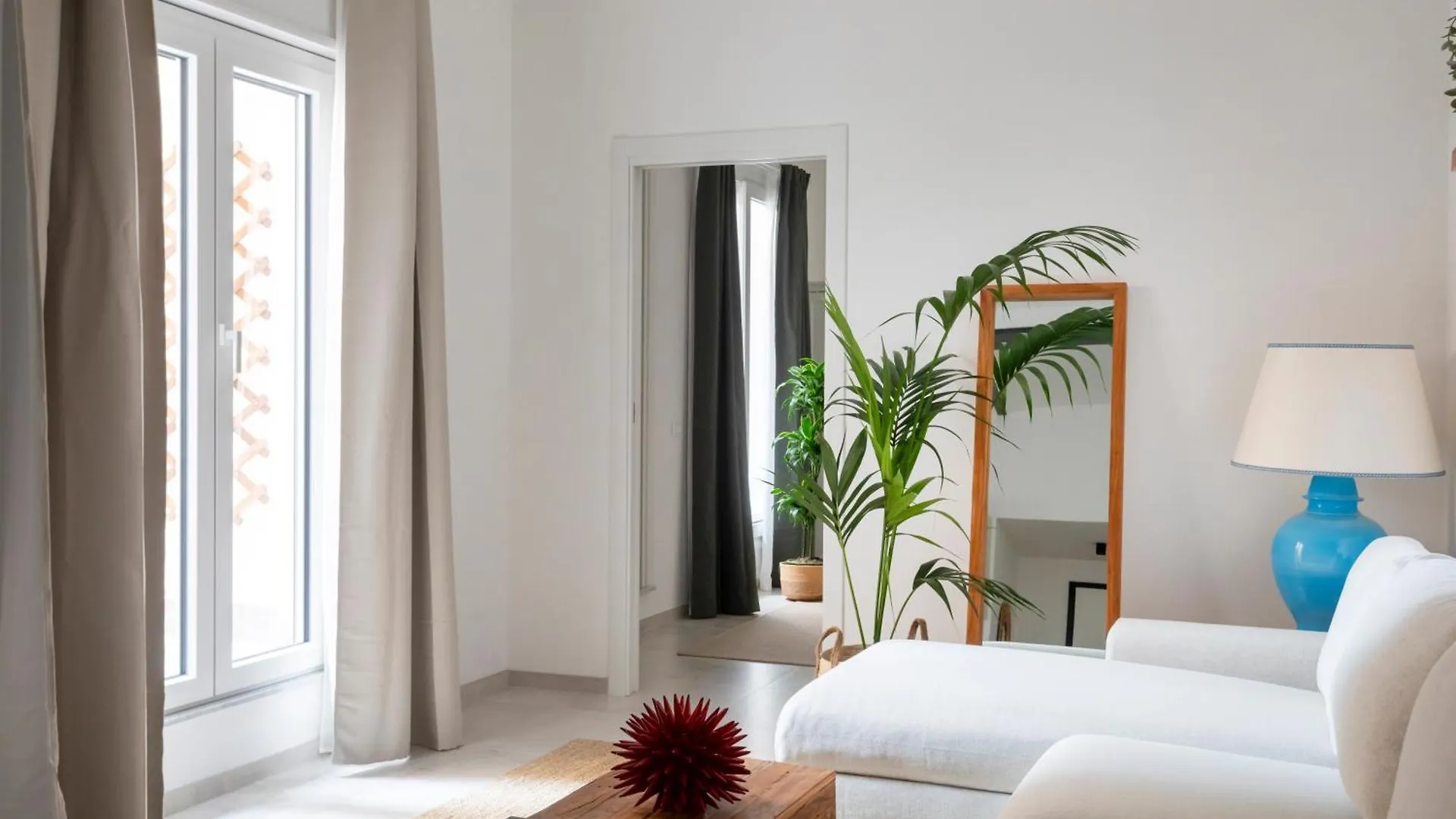 With Love, Apartment 4 Palermo