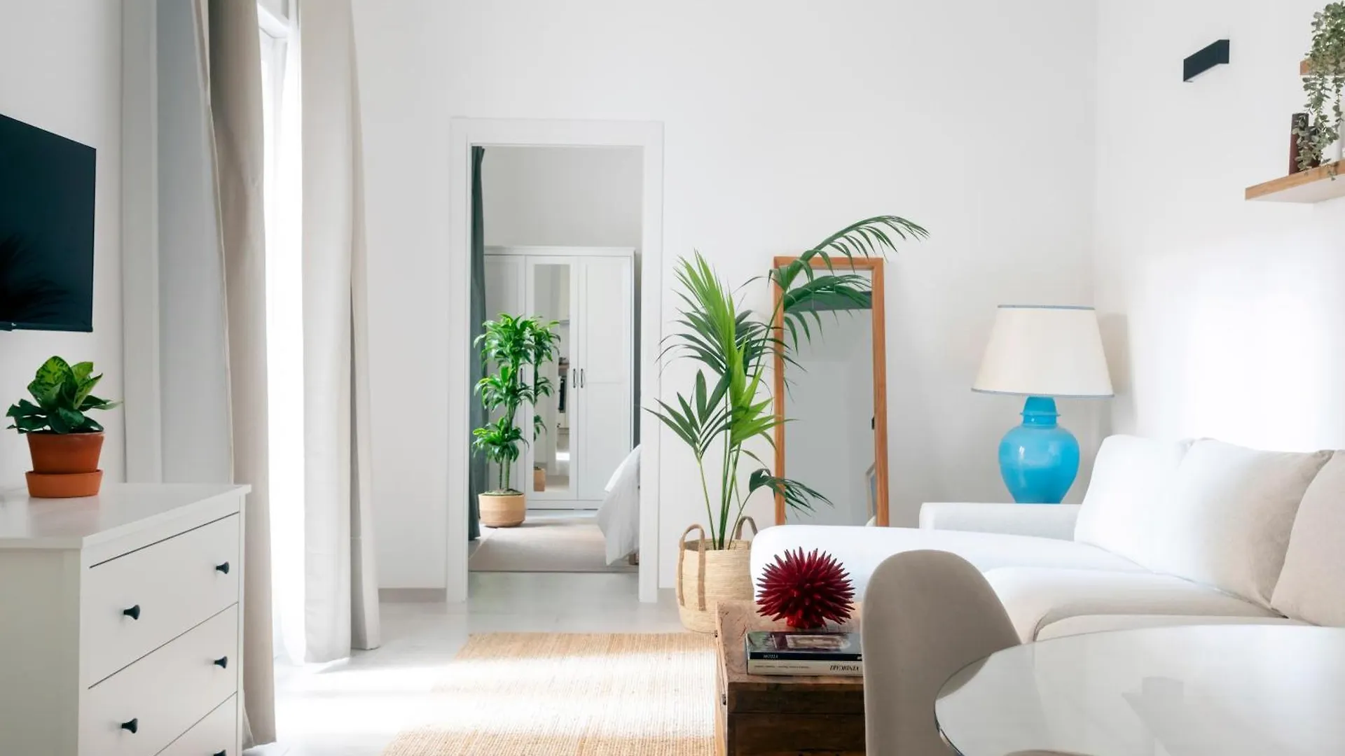 With Love, Apartment 4 Palermo