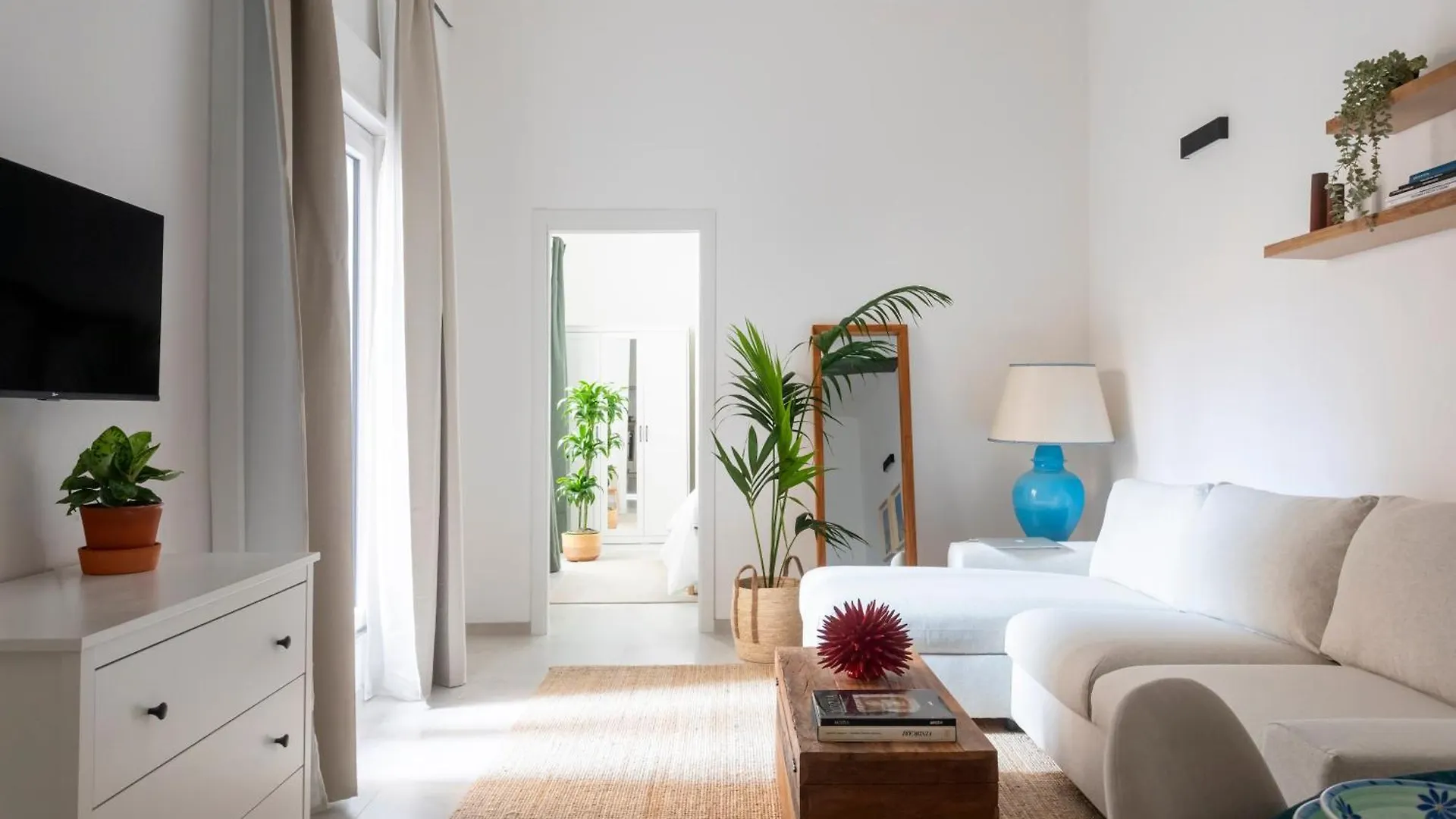 With Love, Apartment 4 Palermo