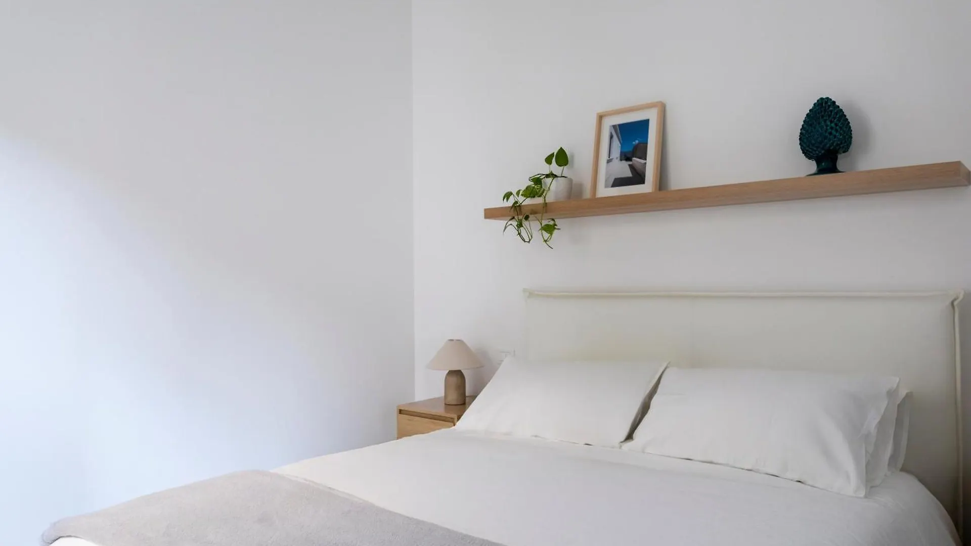 With Love, Apartment 4 Palermo