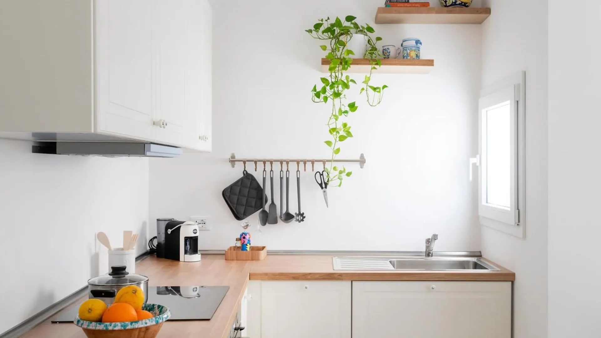 With Love, Apartment 4 Palermo